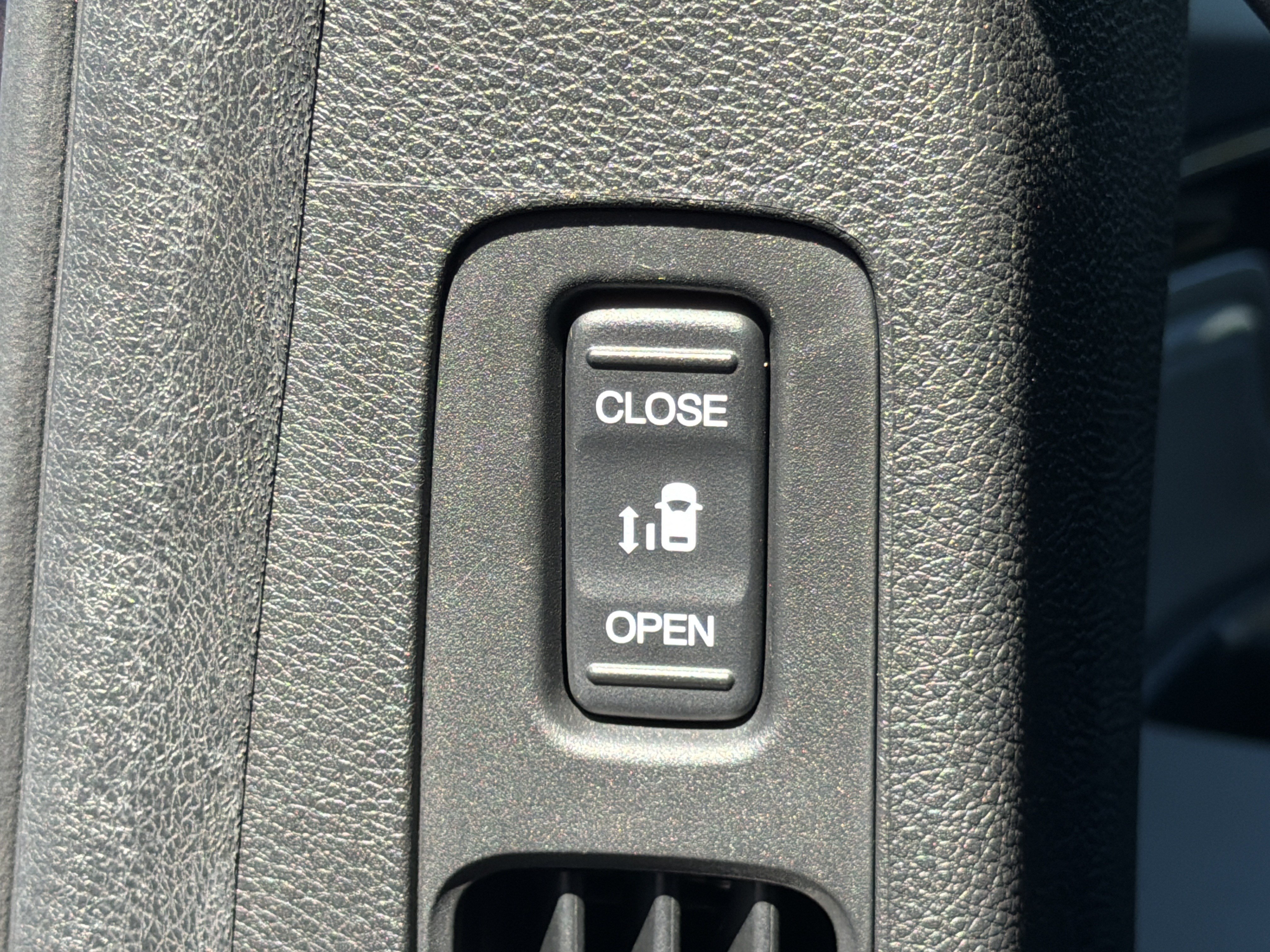 Certified 2024 Honda Odyssey Touring image 23