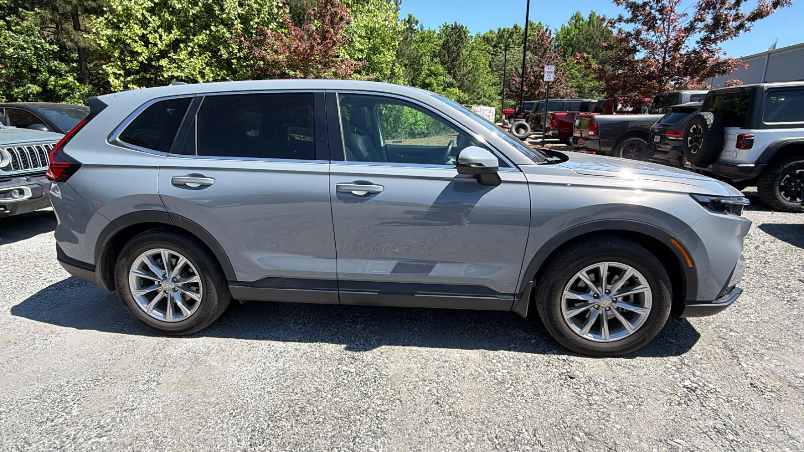 Used 2023 Honda CR-V EX-L image 7