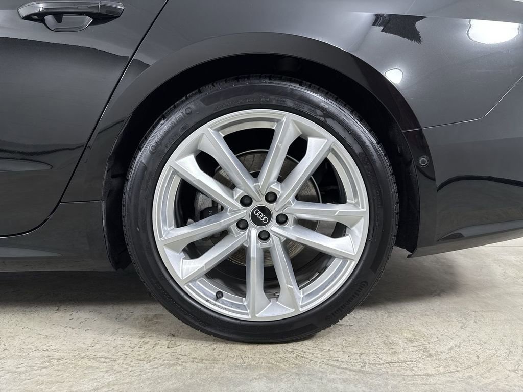Used 2021 Audi A7 e Premium Plus w/ Interior Protection Package image 14