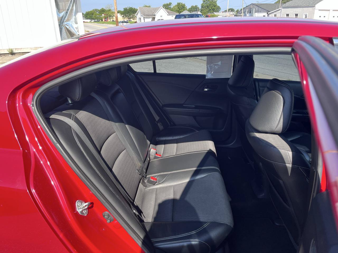Used 2017 Honda Accord Sport image 14
