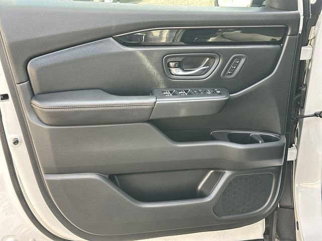 Used 2024 Honda Pilot TrailSport image 21