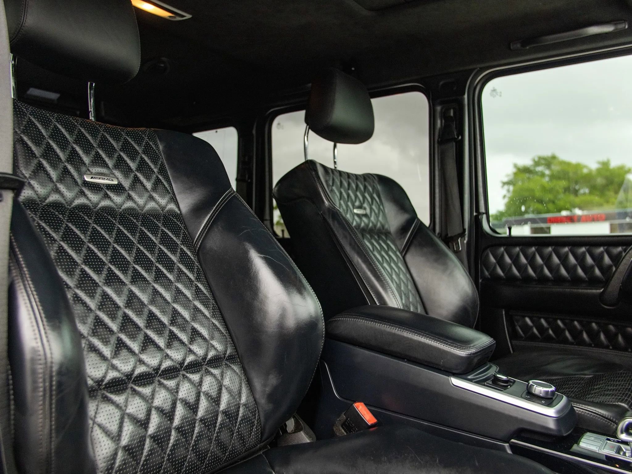 Used 2015 Mercedes-Benz G 63 AMG 4MATIC image 24