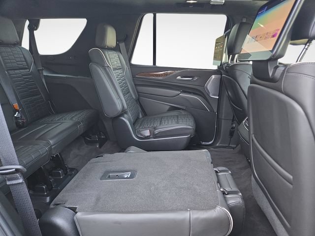 Used 2023 Cadillac Escalade Sport Platinum RWD image 39