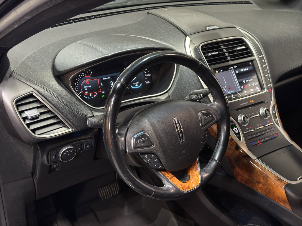 Used 2018 Lincoln MKX Reserve w/ Canadian Touring Package AWD/4WD image 16