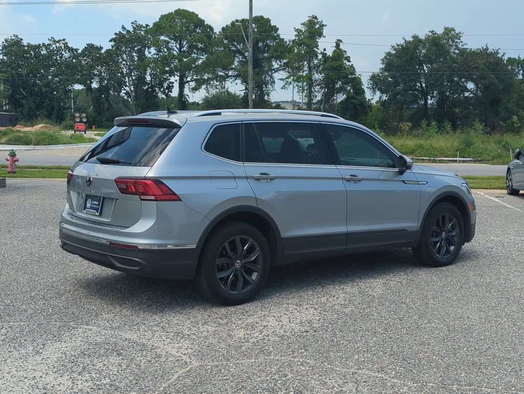 Certified 2023 Volkswagen Tiguan SE w/ Panoramic Sunroof Package FWD image 7