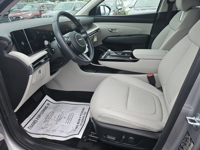 Used 2025 Hyundai Tucson Limited AWD/4WD image 9