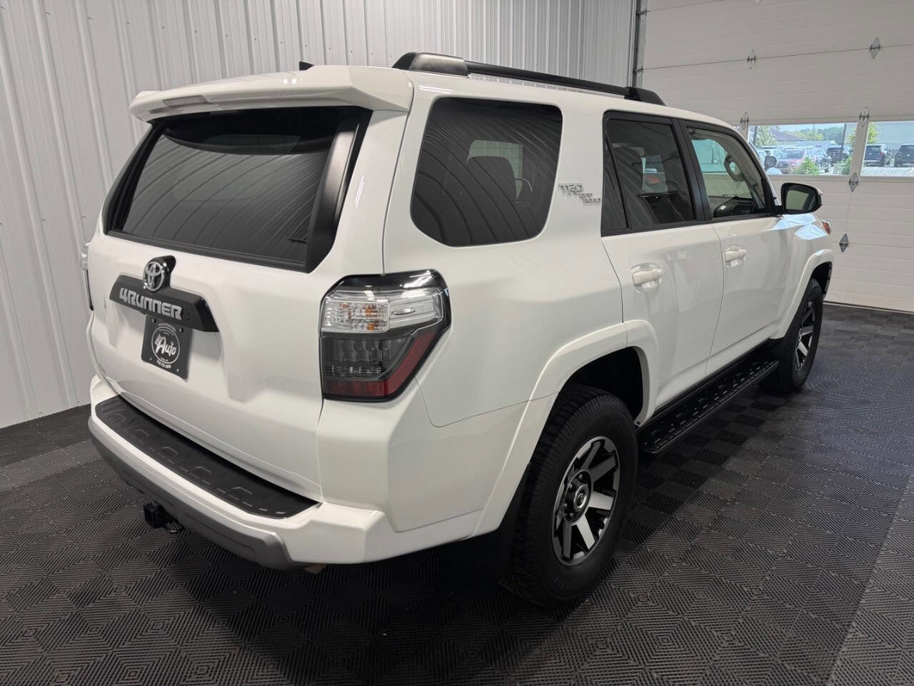 Used 2024 Toyota 4Runner TRD Off-Road image 3