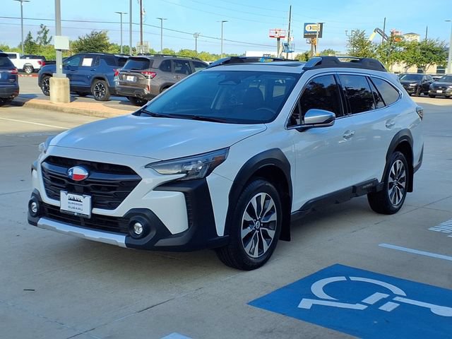Used 2023 Subaru Outback Onyx Edition AWD/4WD image 3