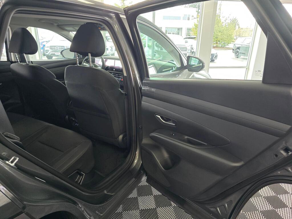 New 2026 Hyundai Tucson Blue SE image 38
