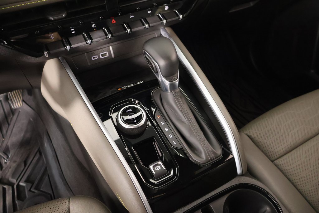 Used 2023 Chevrolet Colorado ZR2 w/ ZR2 Convenience Package III image 8