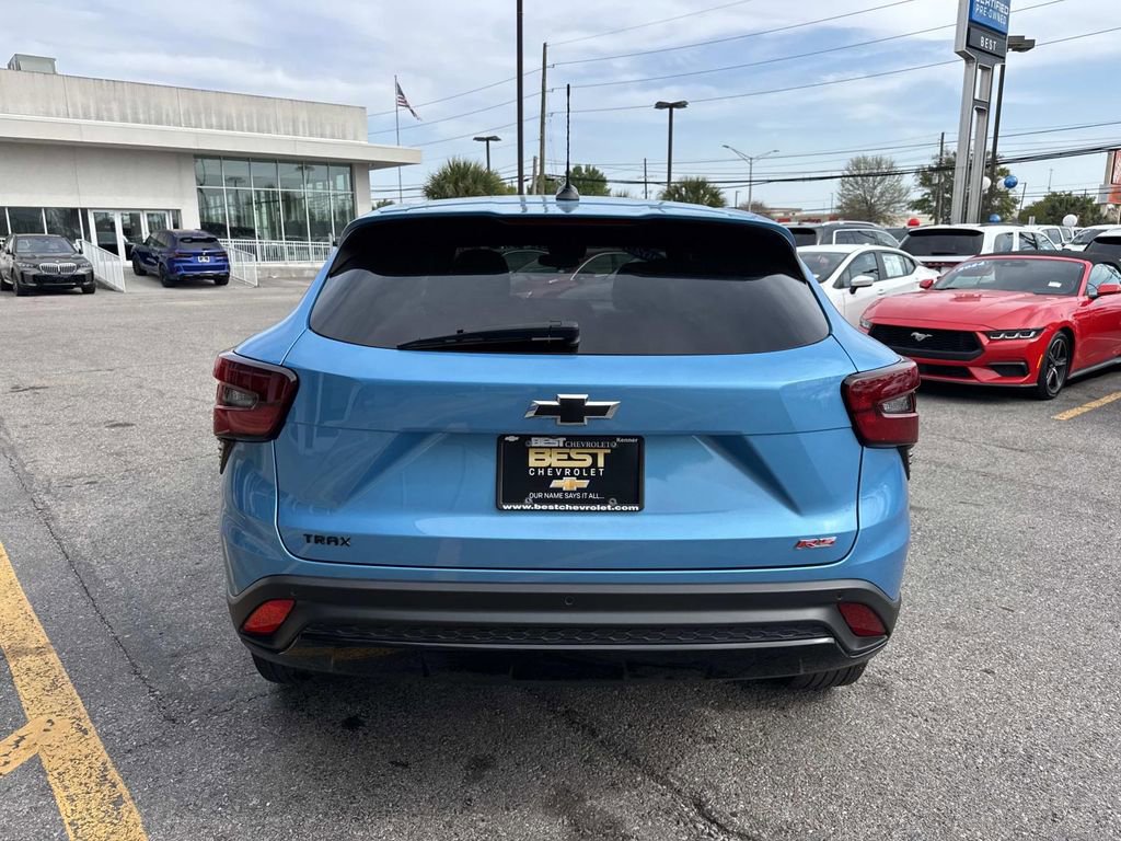 Used 2025 Chevrolet Trax RS image 7