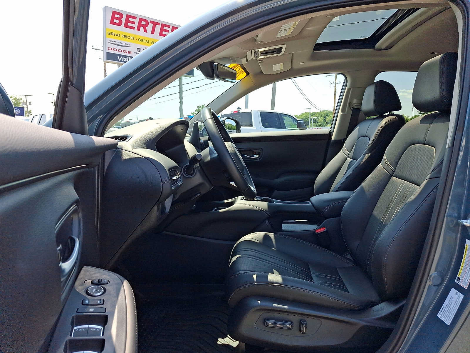 Used 2026 Honda HR-V EX-L image 13