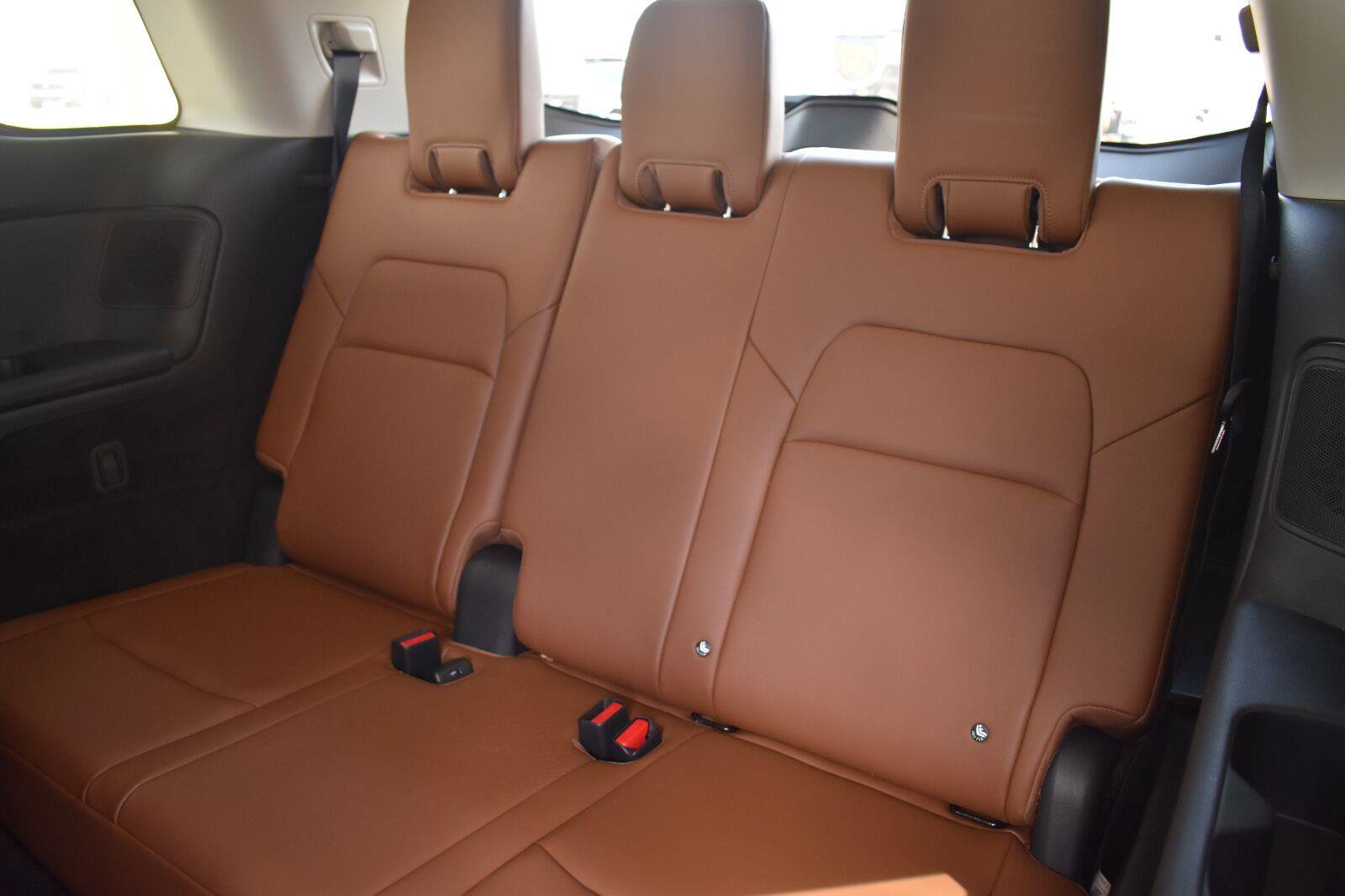 Used 2025 Nissan Pathfinder Platinum w/ Cargo Package FWD image 59