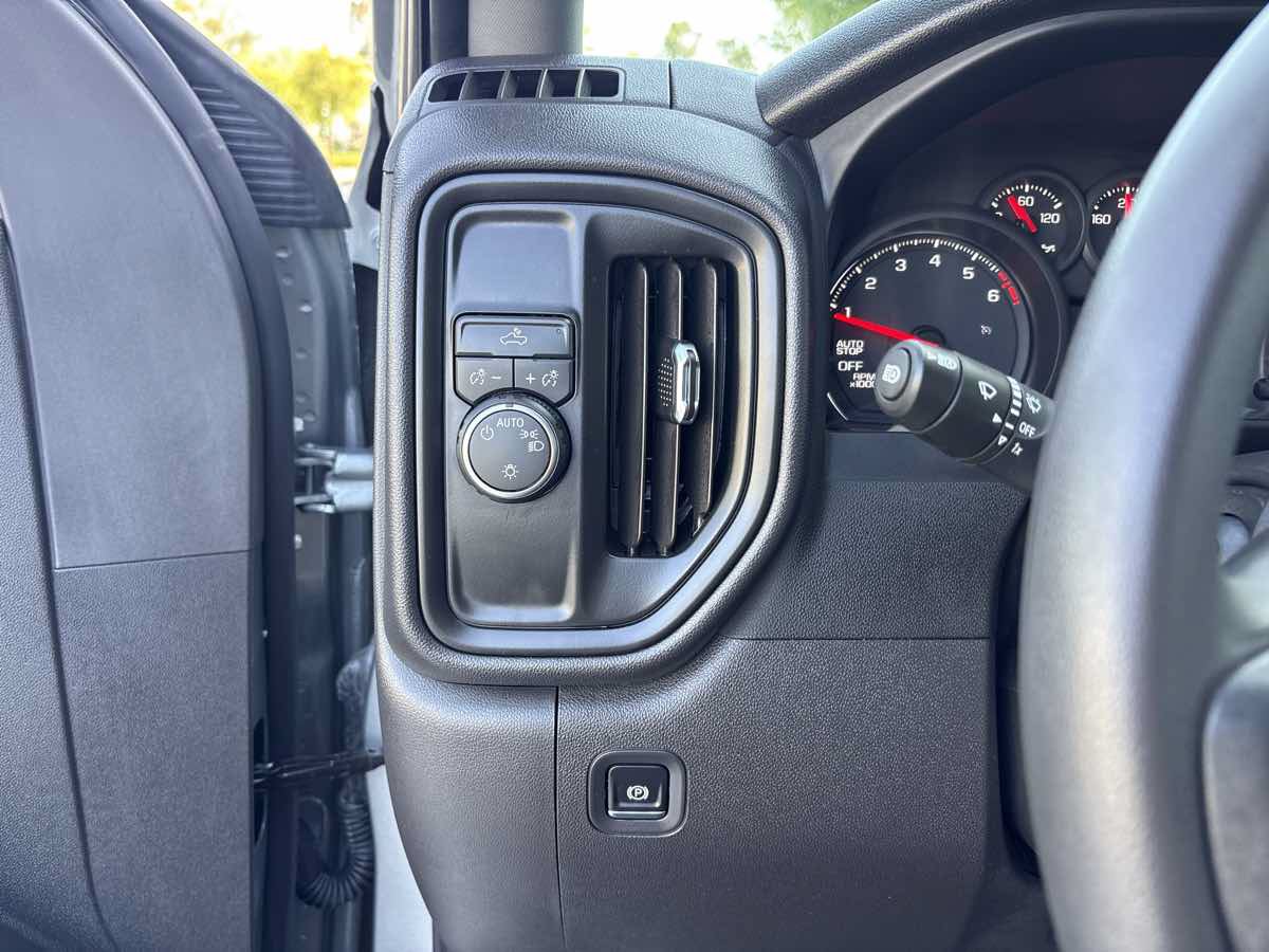 Used 2026 Chevrolet Silverado 1500 W/T w/ WT Value Package RWD image 16