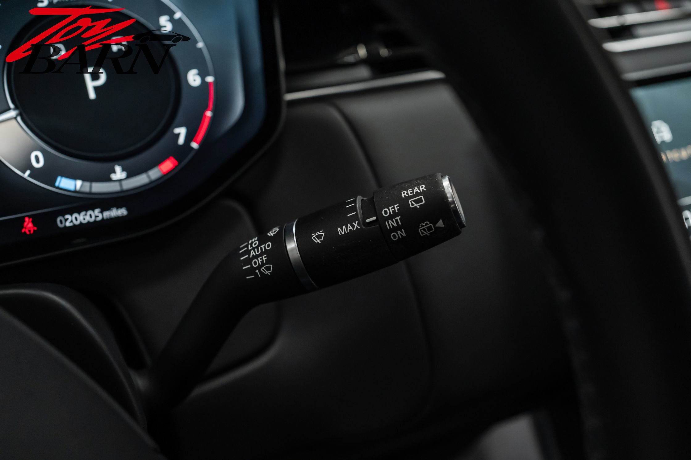 Used 2024 Land Rover Range Rover SE image 32