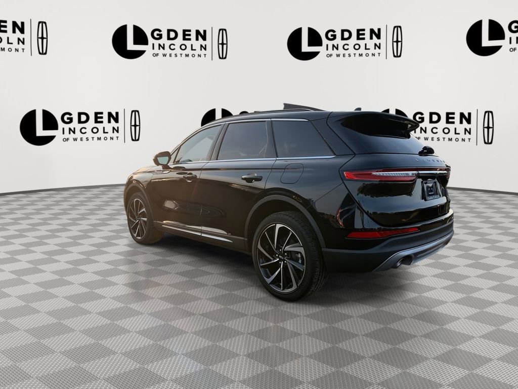 Used 2025 Lincoln Corsair Reserve w/ Equipment Group 202A image 6