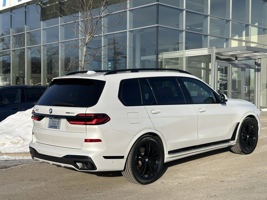 Used 2024 BMW X7 xDrive40i w/ Executive Package image 15