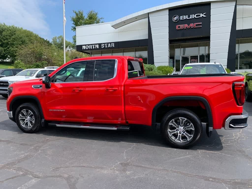 Used 2026 GMC Sierra 1500 SLE w/ LPO, GMC Protection Package RWD image 2