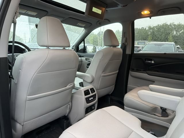 Used 2020 Honda Pilot Elite image 12