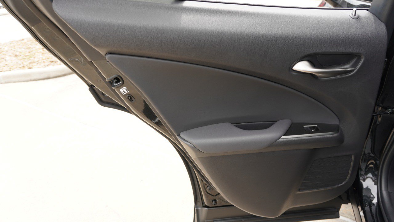 Certified 2026 Lexus UX 300h FWD w/ Accessory Package (2T) image 33