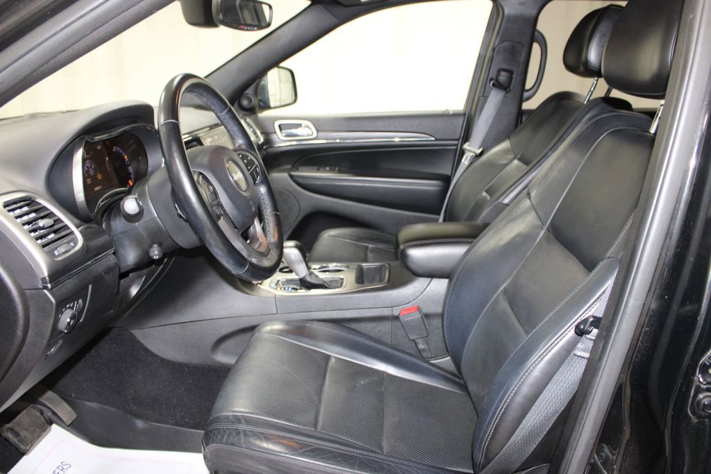 Used 2021 Jeep Grand Cherokee Limited w/ Luxury Group II image 19