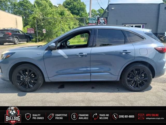 Used 2025 Ford Escape ST-Line Elite w/ Premium Technology Package AWD/4WD image 9