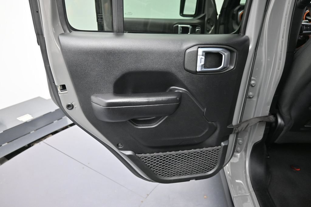 Used 2021 Jeep Gladiator Mojave w/ Auxiliary Switch Group AWD/4WD image 25
