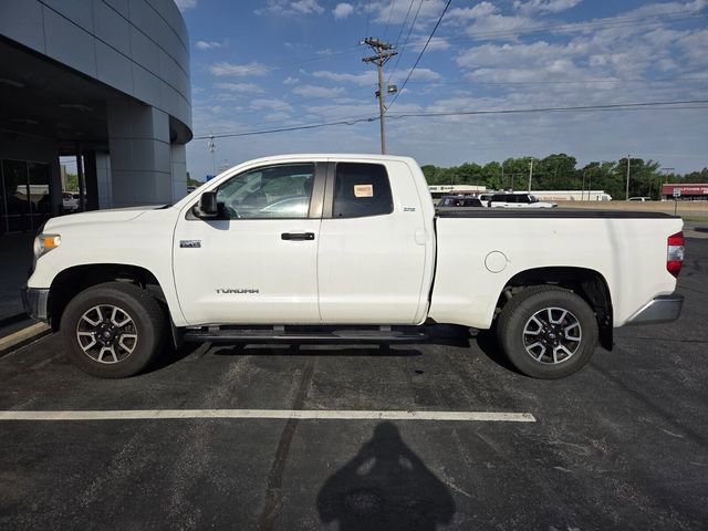 Used 2016 Toyota Tundra SR5 w/ SR5 Upgrade Package RWD image 4