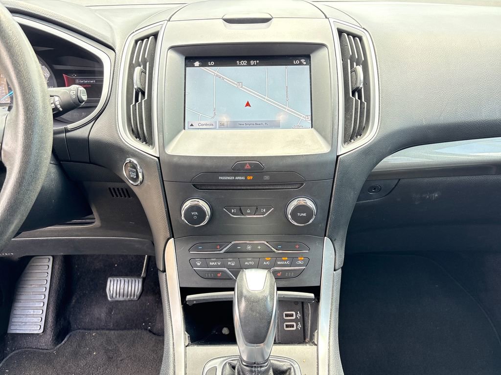 Used 2017 Ford Edge SEL w/ Equipment Group 201A FWD image 22
