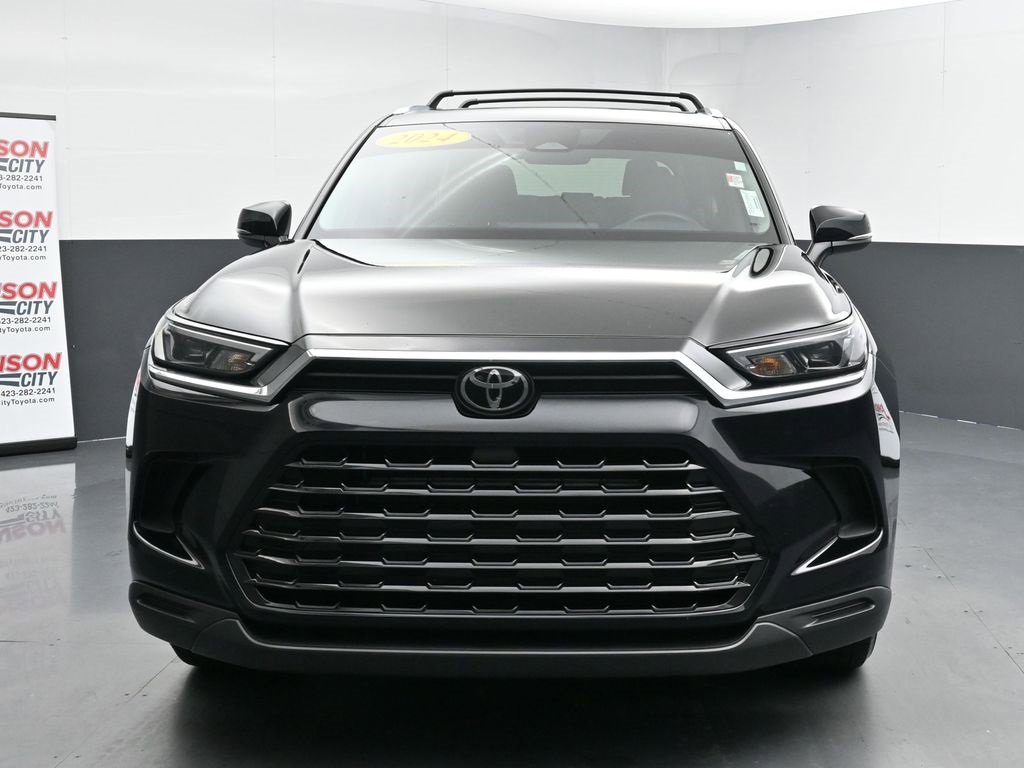 Used 2024 Toyota Grand Highlander XLE image 3