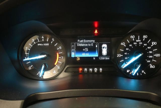 Used 2017 Ford Explorer XLT FWD image 9
