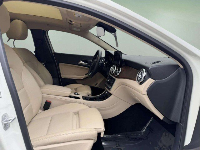 Used 2018 Mercedes-Benz GLA 250 4MATIC image 30