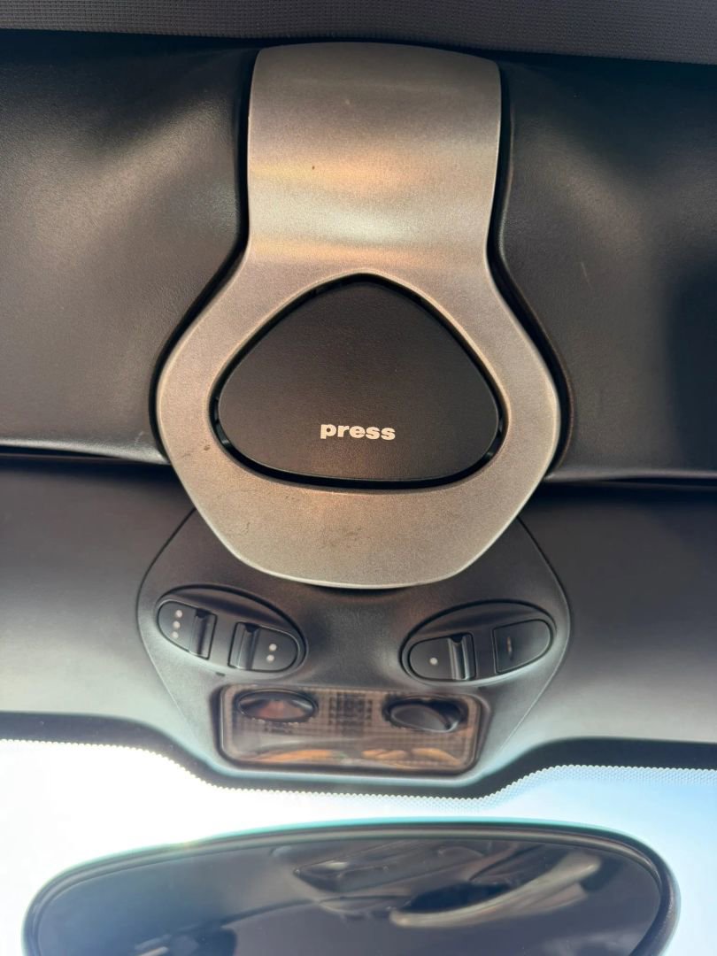 Used 2005 Porsche Boxster RWD image 20