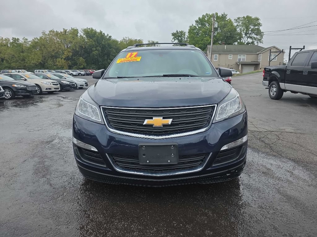 Used 2017 Chevrolet Traverse LS FWD image 3