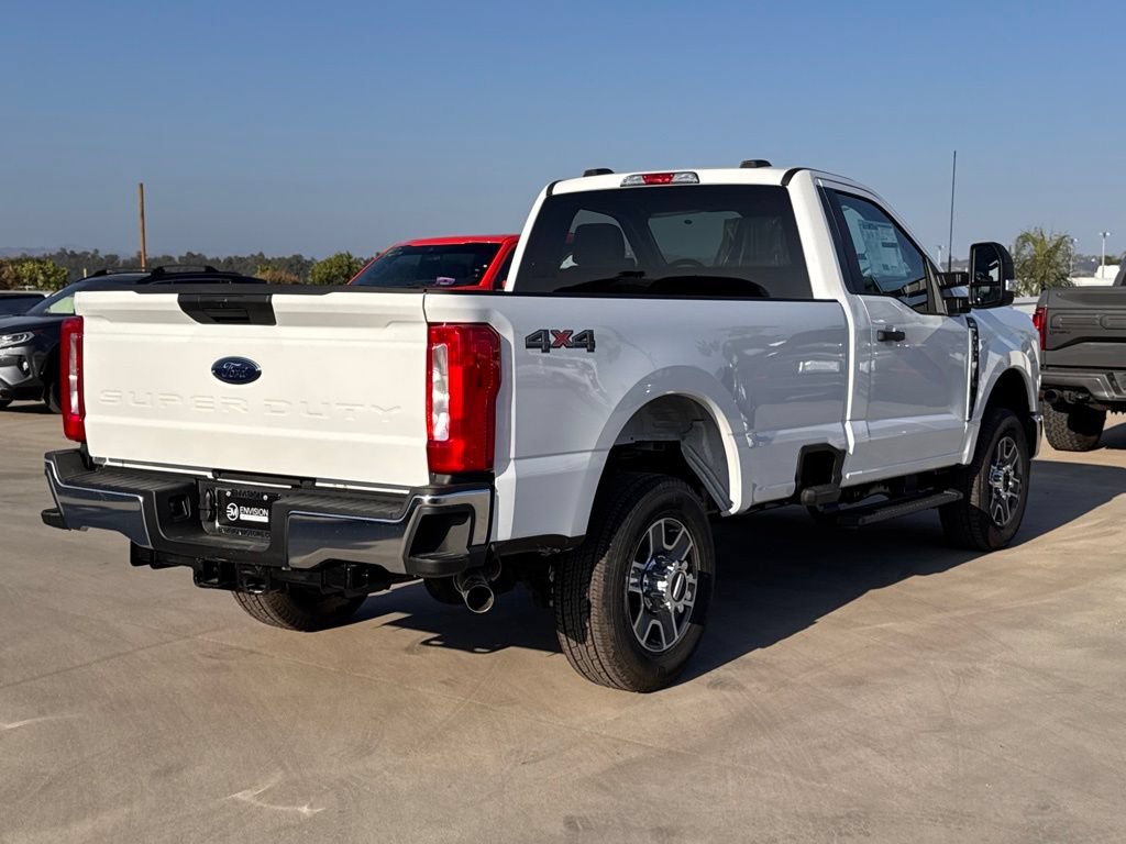 Used 2025 Ford F350 XLT AWD/4WD image 12