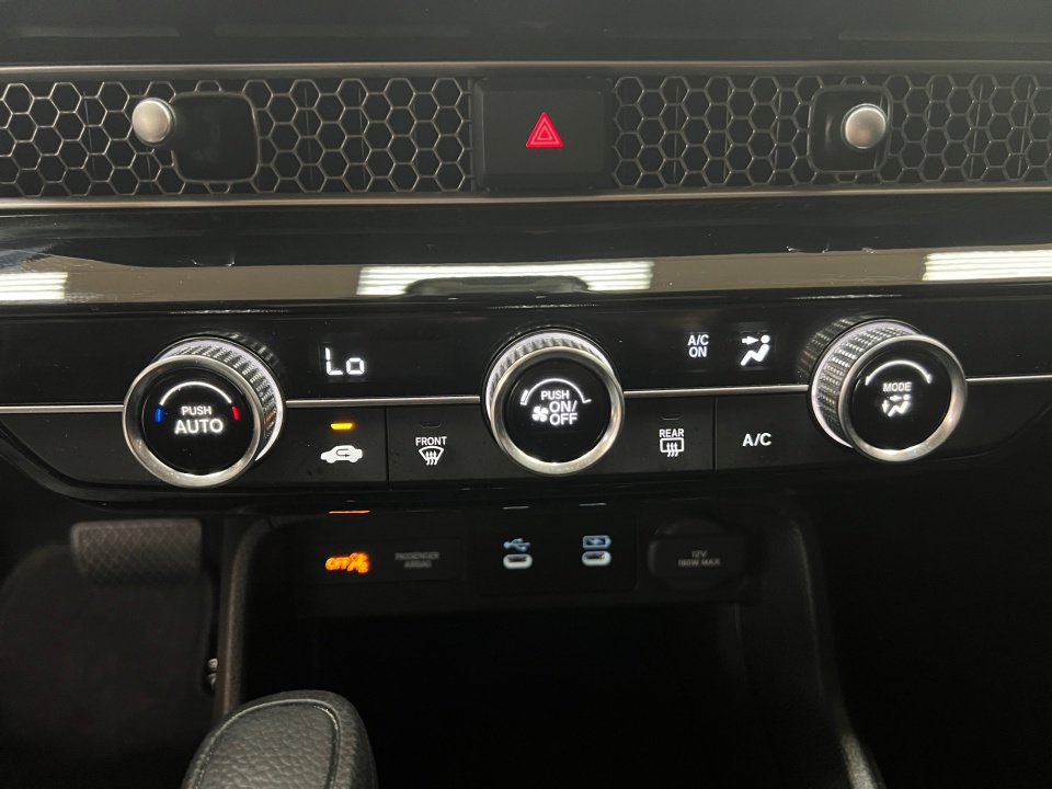 Certified 2025 Honda Civic LX image 18