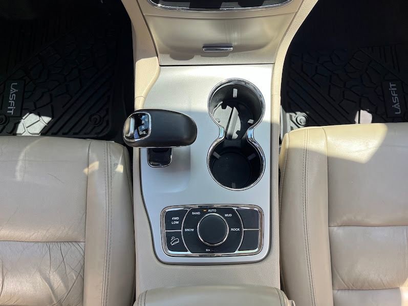 Used 2014 Jeep Grand Cherokee Limited AWD/4WD image 18