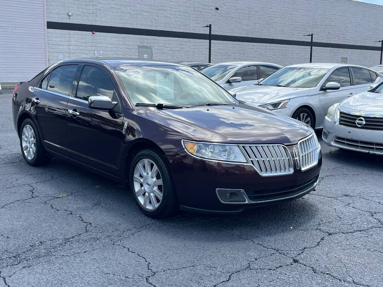 Used 2011 Lincoln MKZ FWD image 4