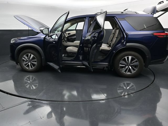 Used 2023 Nissan Pathfinder SL FWD image 49