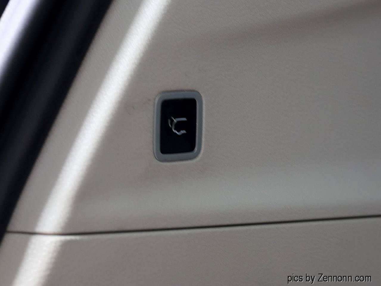Used 2019 Chrysler Pacifica Limited FWD image 31