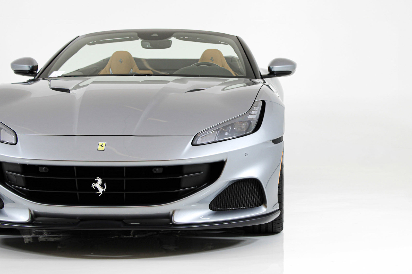 Certified 2023 Ferrari Portofino M RWD image 17