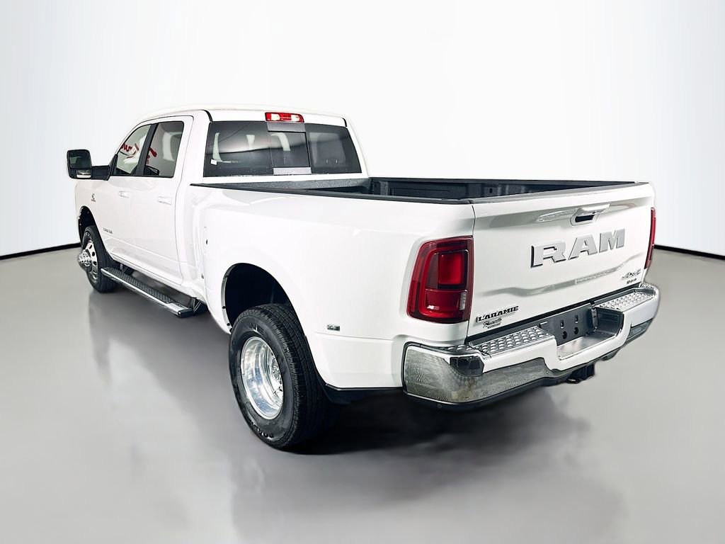 New 2025 RAM 3500 Laramie AWD/4WD image 5
