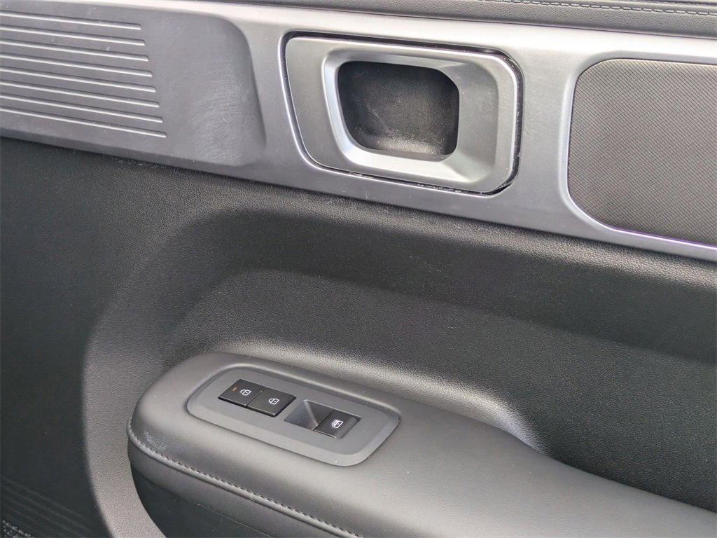 Used 2025 Hyundai Santa Fe SEL image 34