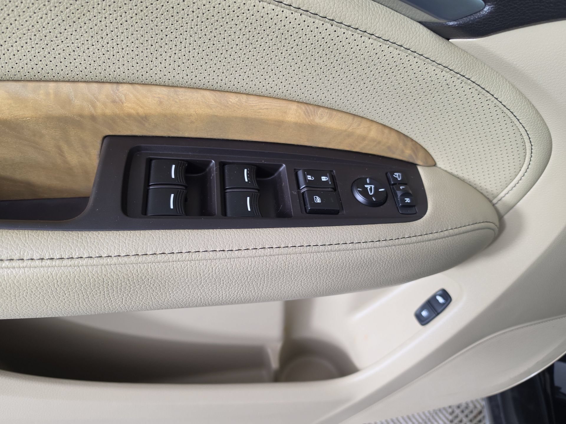 Used 2019 Acura MDX w/ Technology Package FWD image 19