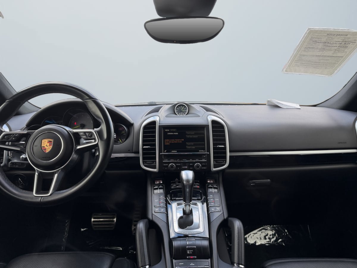 Used 2016 Porsche Cayenne S AWD/4WD image 10