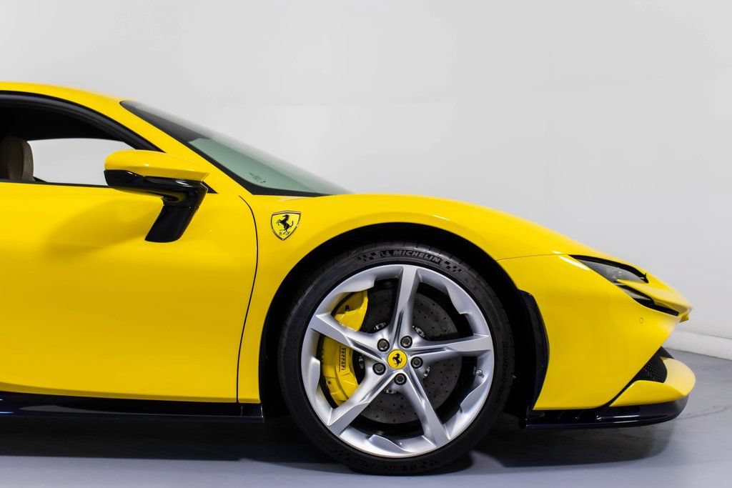 Certified 2022 Ferrari SF90 Stradale AWD/4WD image 18