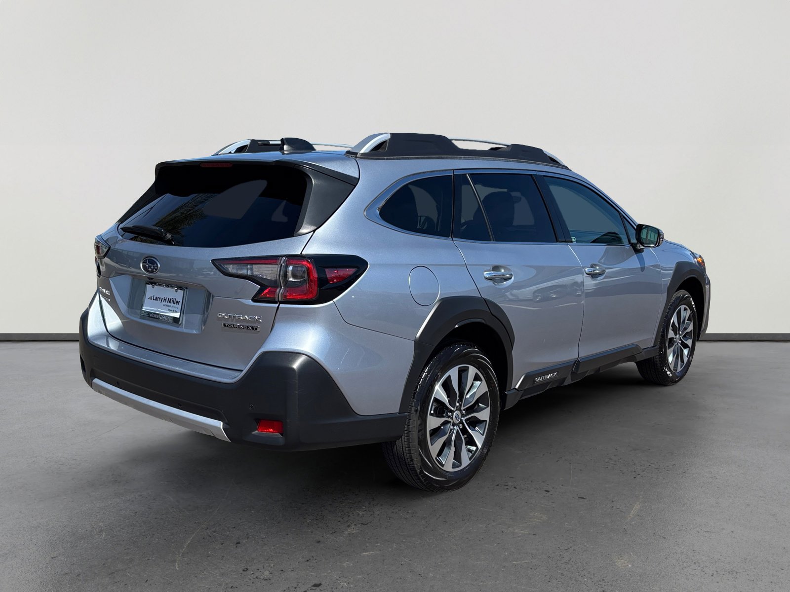 Used 2024 Subaru Outback Touring XT image 5