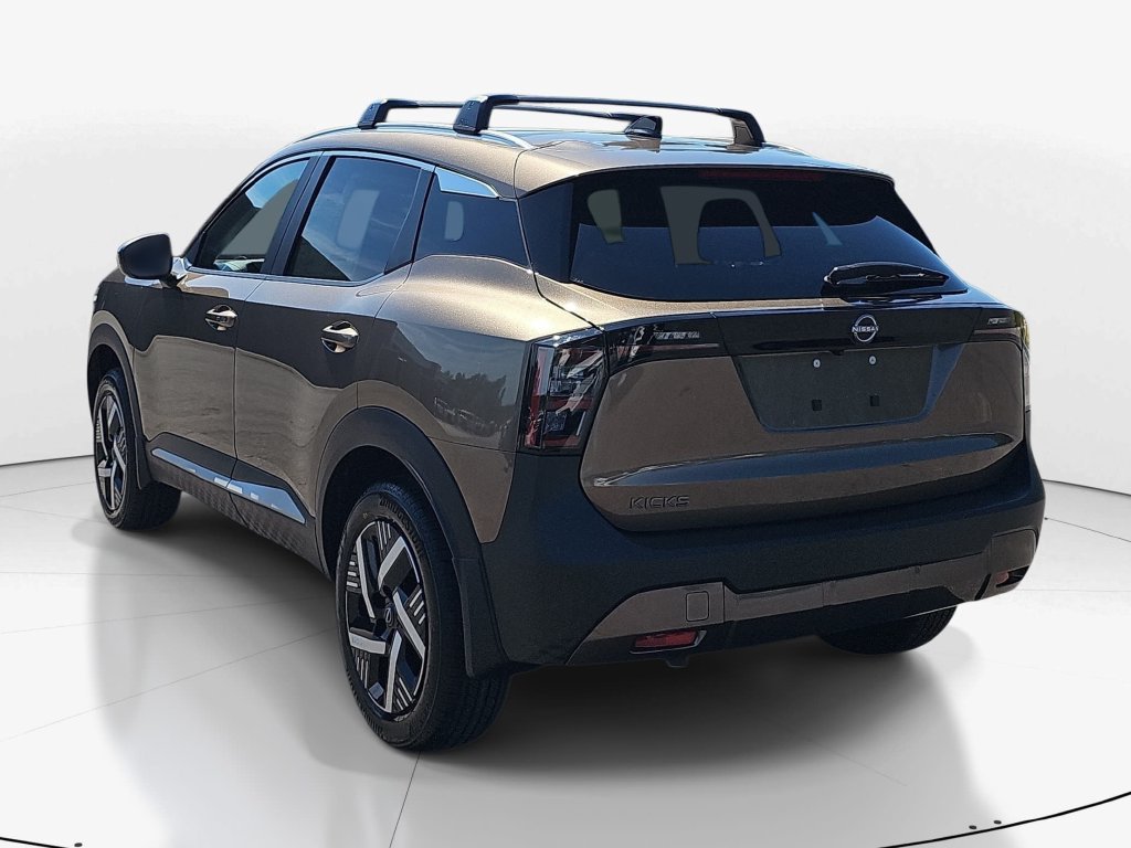 New 2027 Nissan Kicks SV FWD image 7