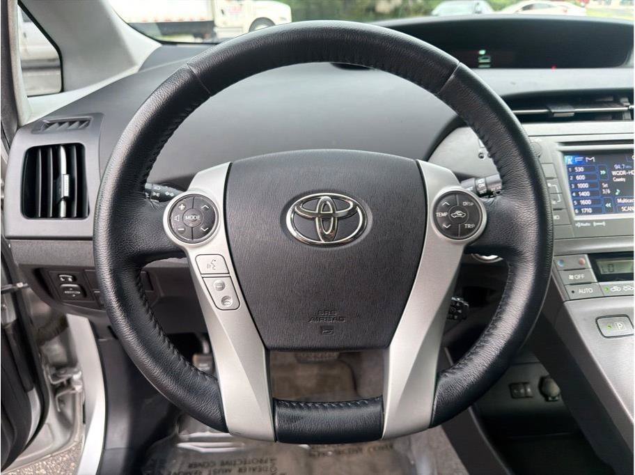 Used 2012 Toyota Prius Four w/ Preferred Accessory Pkg FWD image 15