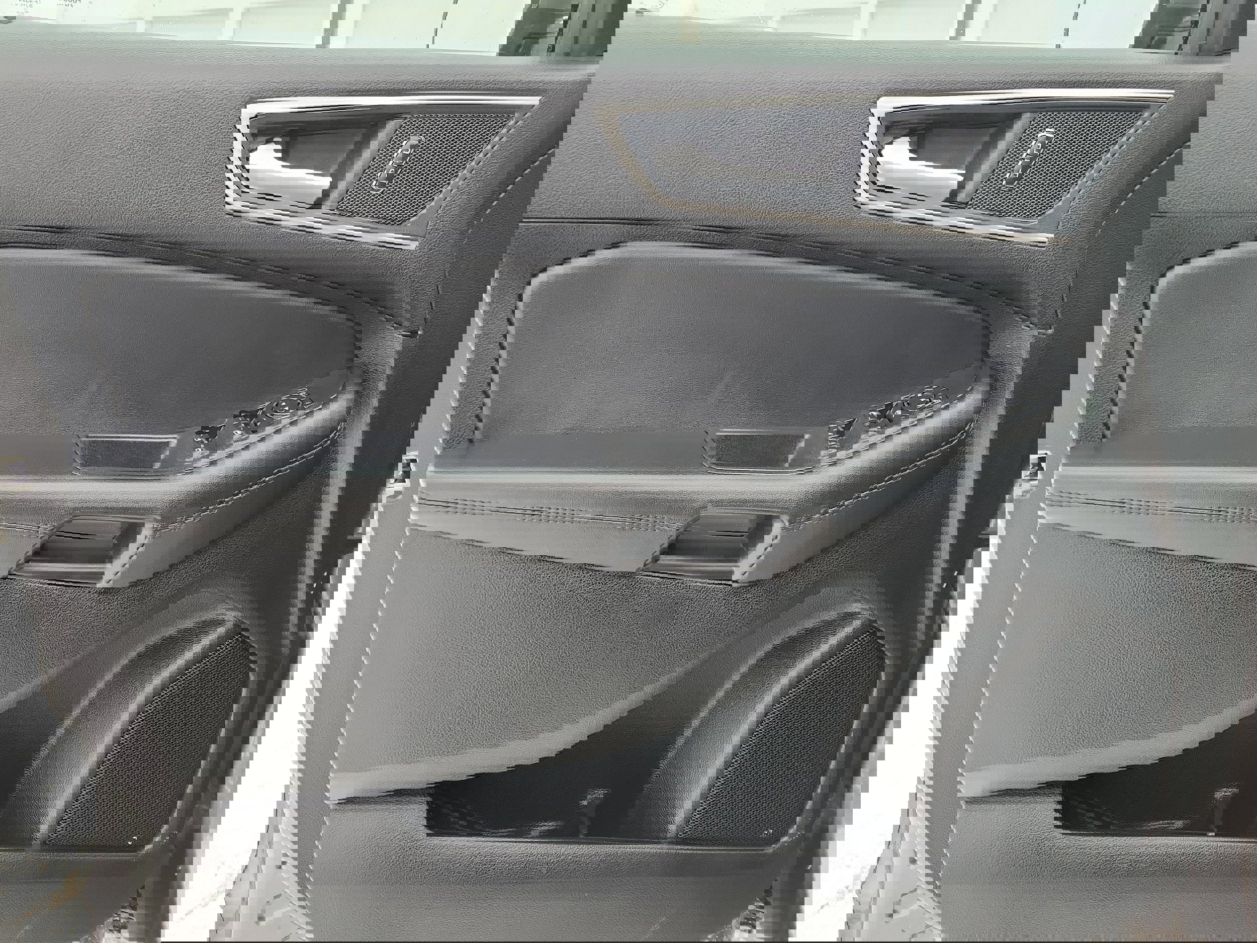 Used 2024 Ford Edge SEL w/ Convenience Package image 17